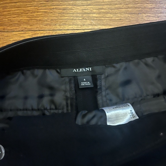 Black dress pants - Picture 2 of 5